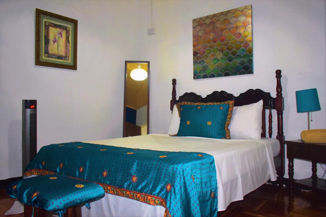 Lajuela Bnb & Hostel Alajuela Bagian luar foto